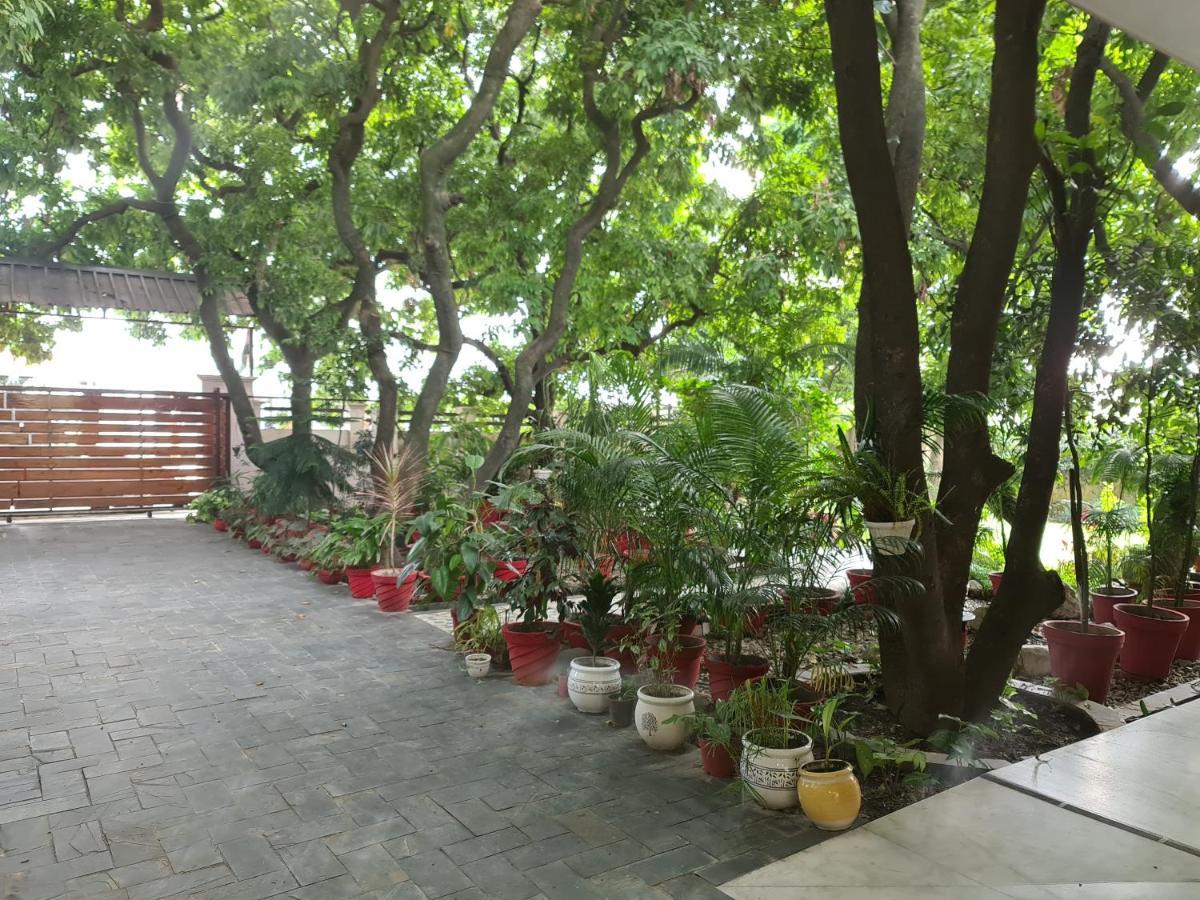 Lychee Bungalow Dehradun Exterior photo